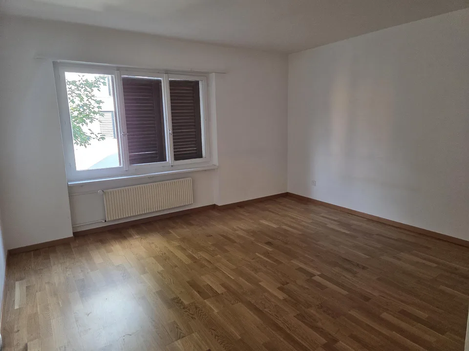 Befristete 3.5 Zimmer-Wohnung in Flims