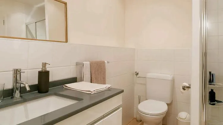 APPARTEMENT 4 PIÈCES À GENÈVE - CENTRE, MEUBLÉ – photo 16 of 18