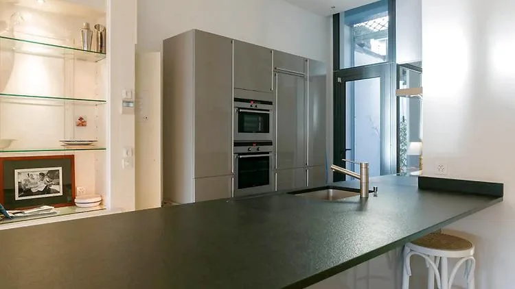 APPARTEMENT 4 PIÈCES À GENÈVE - CENTRE, MEUBLÉ – photo 13 of 18