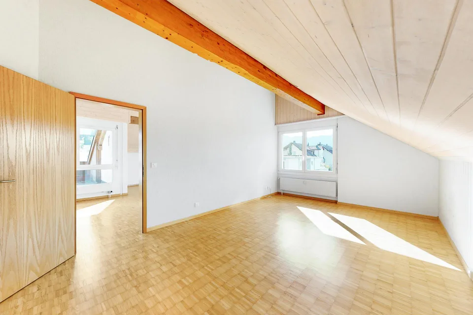 Large, bright apartment wanted? 2.5-room apartment in Steffisburg