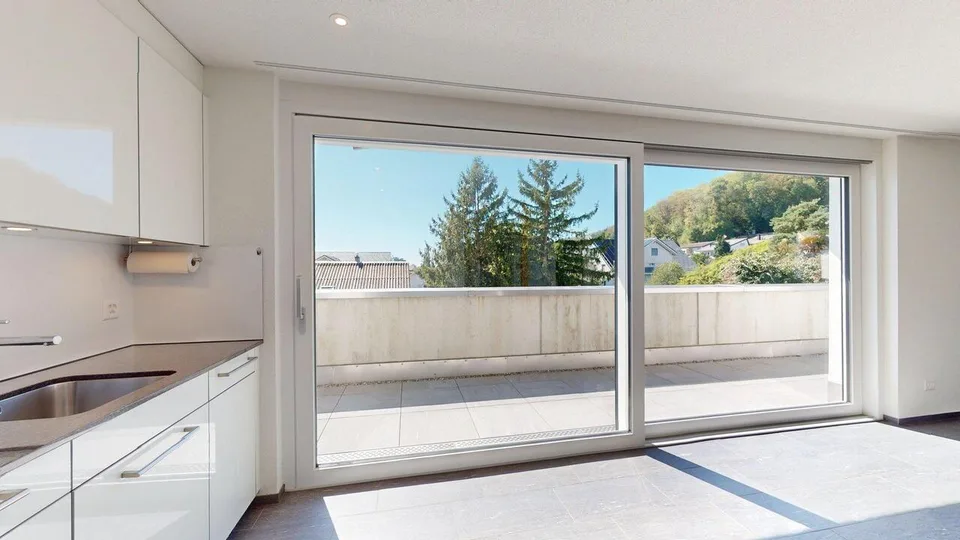 Appartement d'attique élégant avec terrasse ensoleillée sur le toit – photo 2 sur 13
