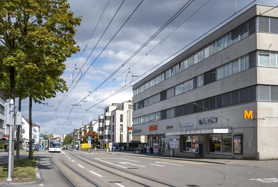 Modernes urbanes Wohnen in Zürich-Seebach – foto 4 di 8