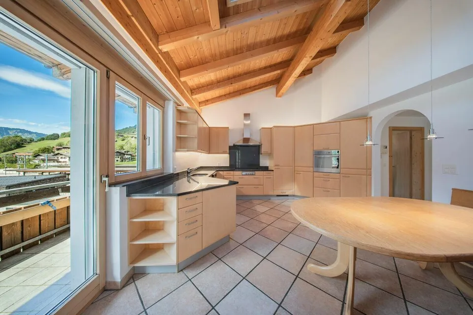Grosszügige Wohnung mit hochwertiger Ausstattung und schöner Aussicht – foto 2 di 6