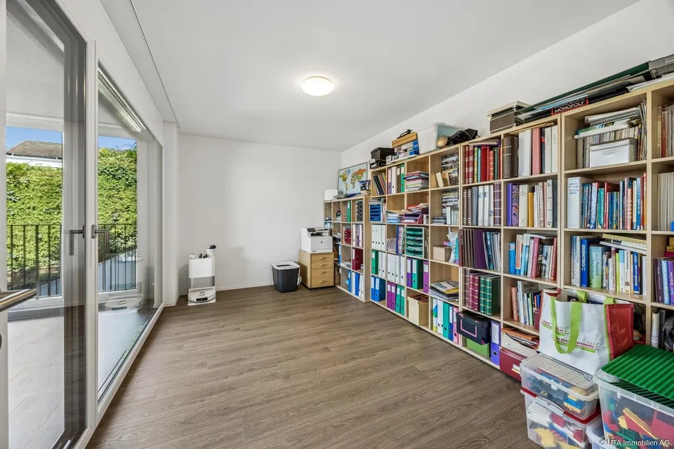 traumhafte 4.5-Zimmer-Terrassenwohnung an erhöhter Wohnlage – Foto 11 von 24