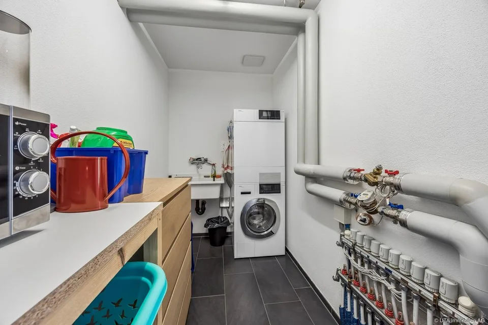 traumhafte 4.5-Zimmer-Terrassenwohnung an erhöhter Wohnlage – Foto 16 von 24