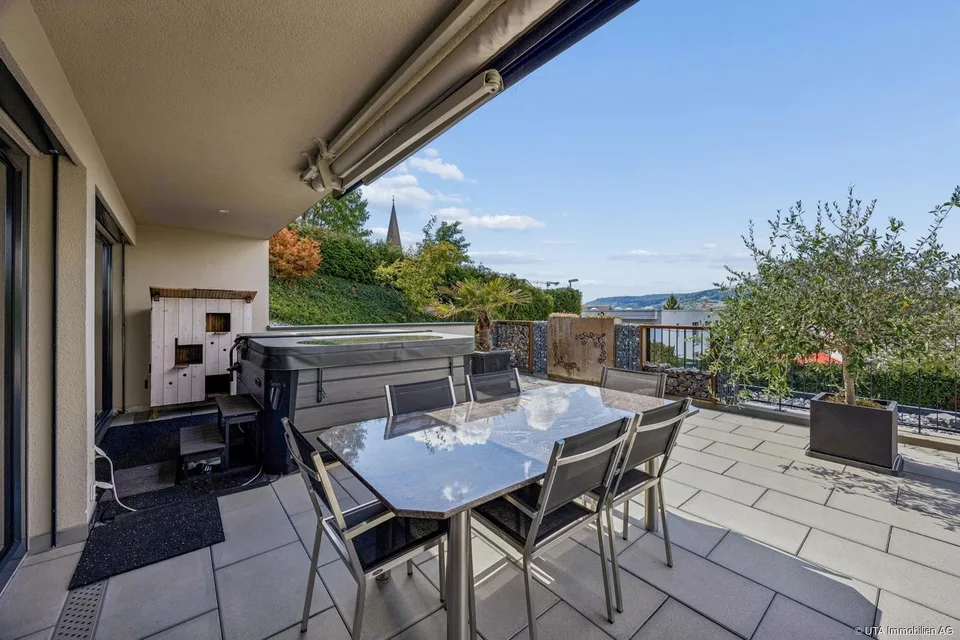 traumhafte 4.5-Zimmer-Terrassenwohnung an erhöhter Wohnlage – Foto 20 von 24