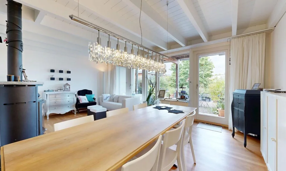 Lichtdurchflutetes 5.5-Zimmer-Reihenmittelhaus in Affoltern am Albis – Foto 4 von 11