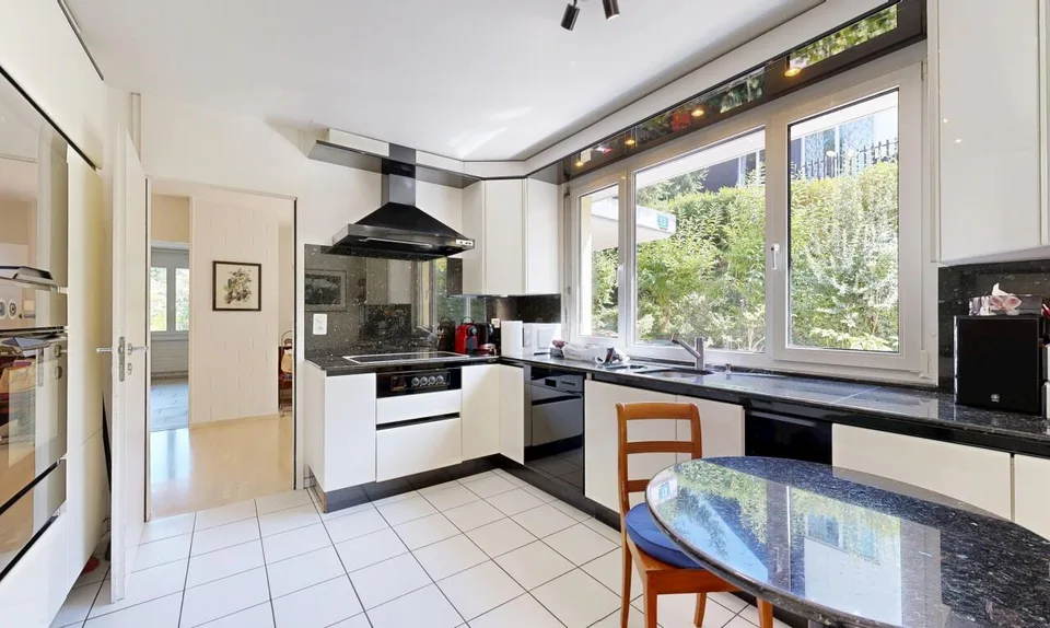 Spacious single-family home in a desirable location with a garden idyll (in building rights) – photo 3 of 11