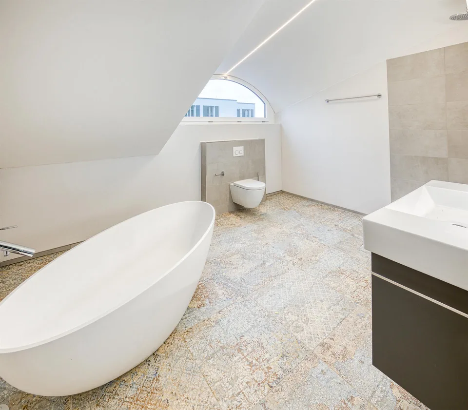 Loft esclusivo con accesso ascensore privato e camere da letto separate! – foto 8 di 13