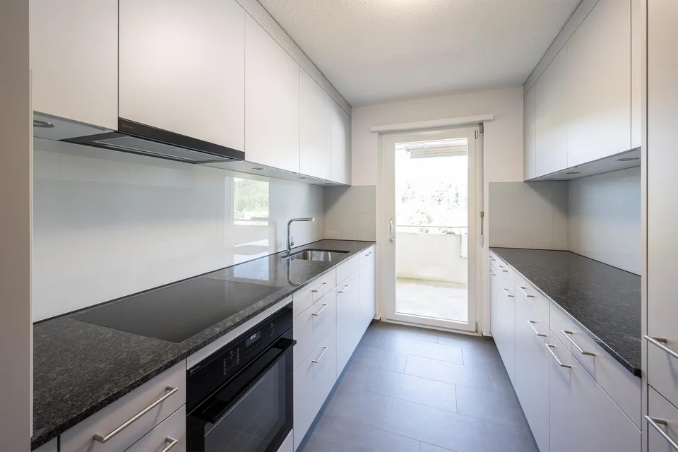 Ampio appartamento in zona verde – foto 8 di 11