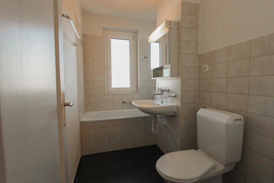 helle 3-Zimmerwohnung an zentraler Lage – Foto 4 von 6