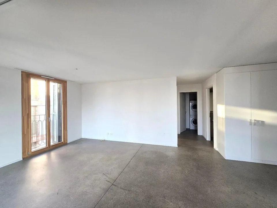 Spacious 4.5-room apartment in the heart of the Orée district in Crissier – photo 3 of 8