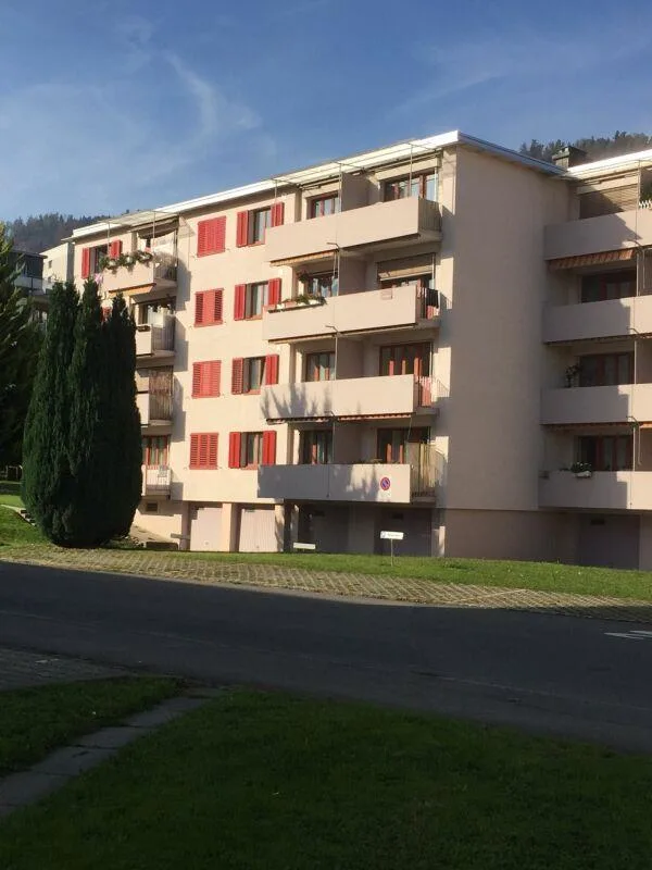 Teilsanierte und sonnige 4.5-Zimmerwohnung in Kriens – Foto 2 von 10