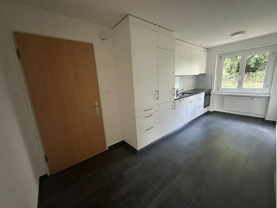 Teilsanierte und sonnige 4.5-Zimmerwohnung in Kriens – Foto 3 von 10