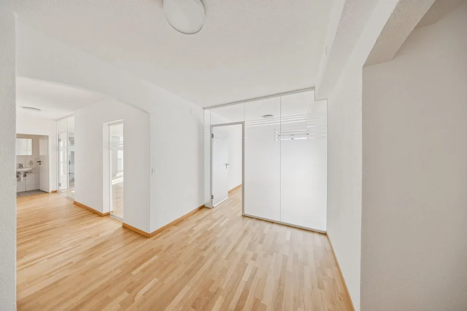 Votre nouvelle oasis de bien-être au centre de Biel ! – photo 10 sur 10