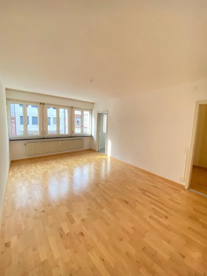 Apartment in the heart of Basel – photo 4 of 6