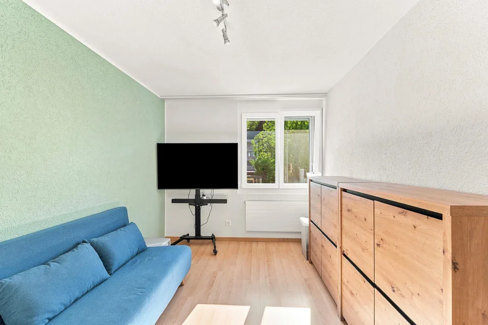Moderne, helle Wohnung mit grossem Hobbyraum – Foto 7 von 12
