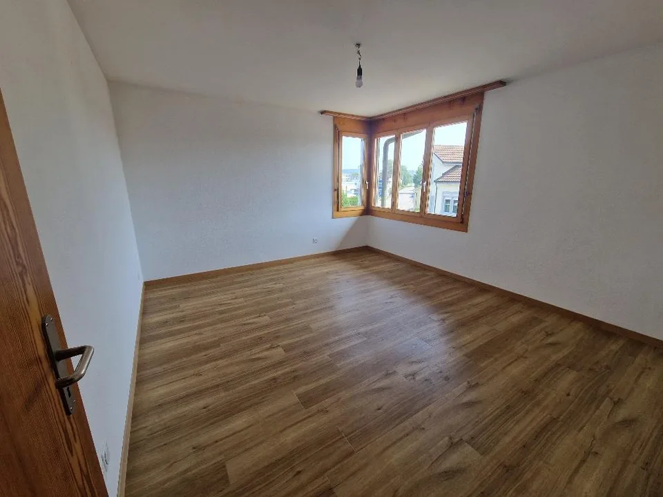 3.5 Zimmer-Wohnung 2.OG – Foto 4 von 6