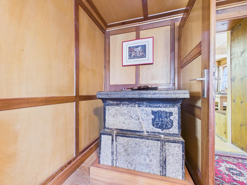 Grosszügiges Chalet im Herzen von Bellwald - 11 Zimmer, viel Potenzial – photo 12 sur 13