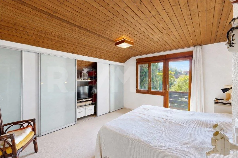 Une maison avec du caractère, de l'espace et un potentiel exceptionnel – photo 5 sur 11