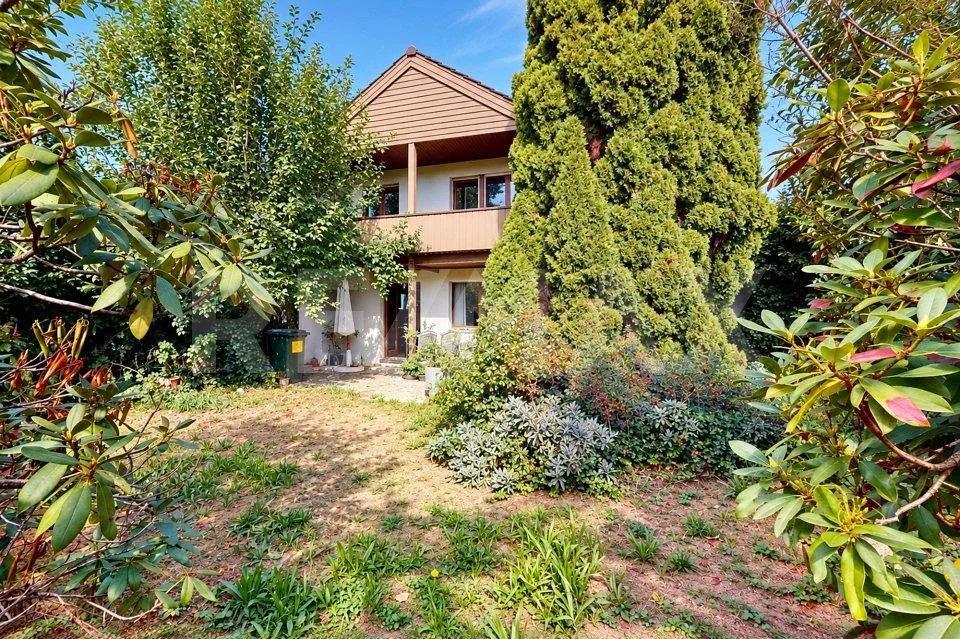 Une maison avec du caractère, de l'espace et un potentiel exceptionnel – photo 8 sur 11