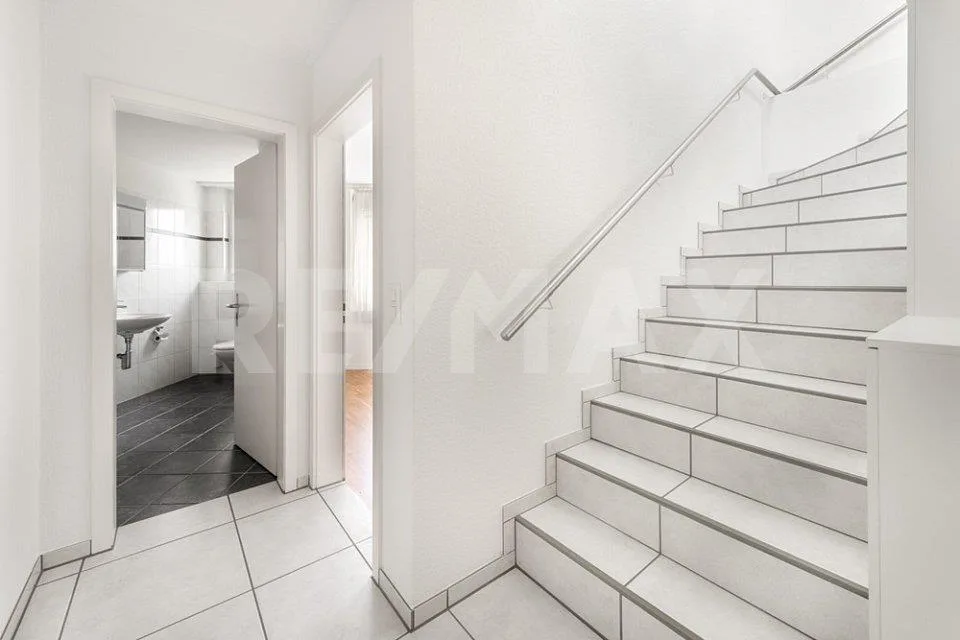 Zentral gelegene 5½-Zimmer-Maisonettewohnung mit Stil – foto 11 di 13