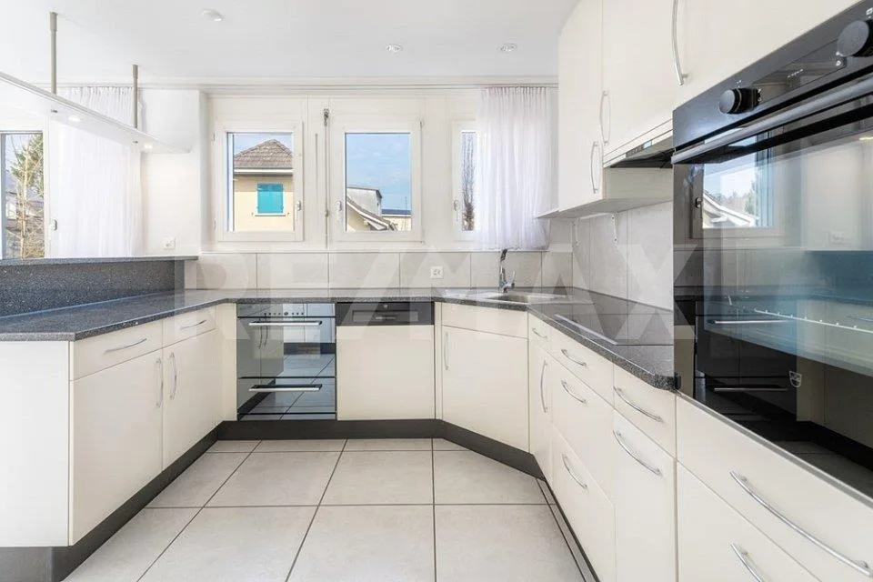 Zentral gelegene 5½-Zimmer-Maisonettewohnung mit Stil – foto 6 di 13