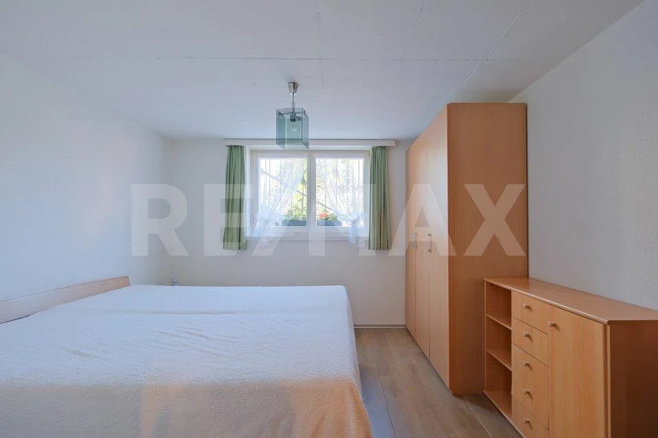 Freistehendes 5.5 Zimmer-Einfamilienhaus mit grossem Garten und Dop... – photo 7 sur 13