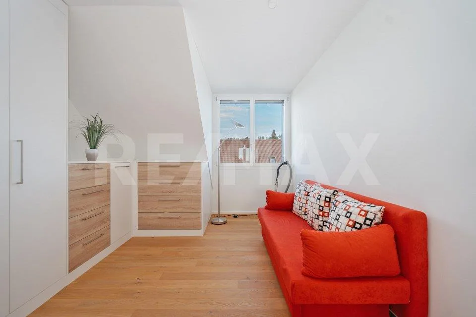 Maisonette exclusive de 4,5 pièces avec galerie, vue pittoresque et proximité de Zurich – photo 8 sur 11