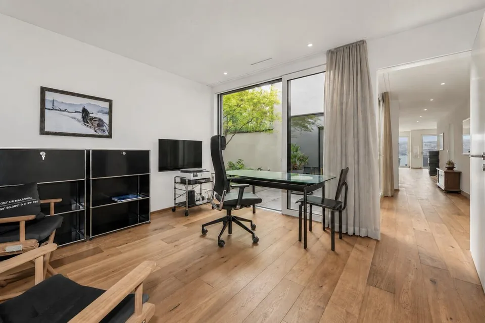 Obermeilen: Terrassenwohnung mit Seesicht und viel Privatsphäre – Foto 3 von 5