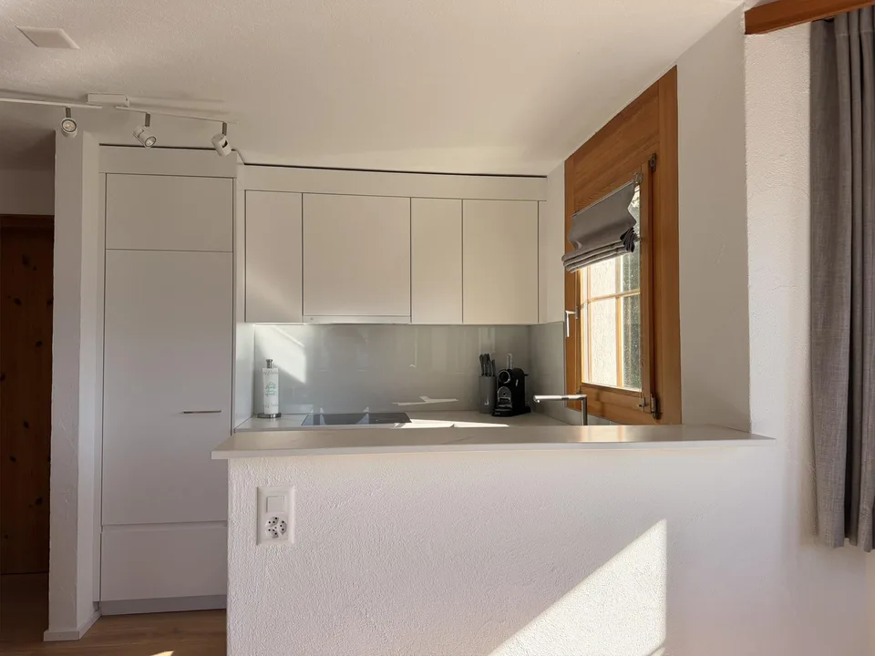 Bergsicht inklusive - charmante, moderne Erst-/Zweitwohnung in Trin – photo 12 of 23