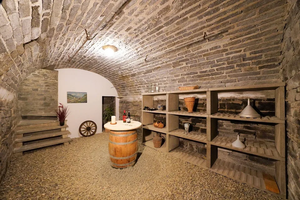 Two-family house with garden and views in Gnosca | Casa bifamigliar... – foto 6 di 17