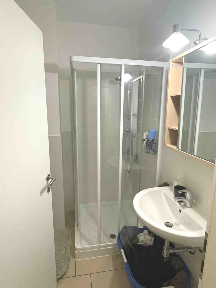 Appartamento con terrazza ben esposta in zona comoda e ben servita – foto 11 di 13
