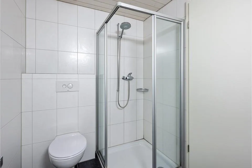 5.5-Zimmer-Reihenmittelhaus mit Garten und ca. 200 m² Nutzfläche – Foto 6 von 6