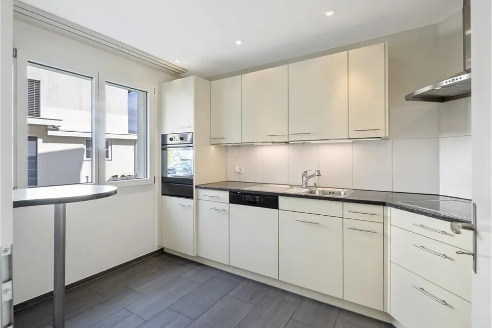 5.5-Zimmer-Reihenmittelhaus mit Garten und ca. 200 m² Nutzfläche – Foto 4 von 6
