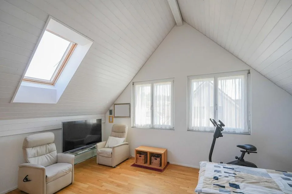 Grosszügig wohnen auf zwei Etagen - 5.5 Zimmer-Maisonettewohnung – Foto 8 von 13