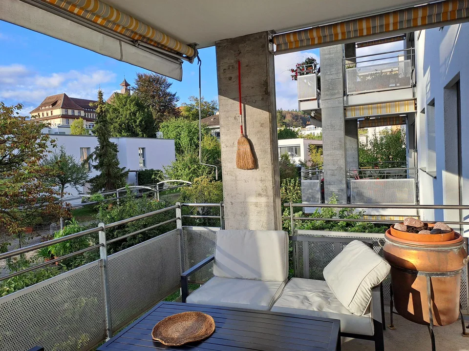 Helle, grosse 3½-Zimmer-Wohnung mit Balkon – Foto 6 von 7