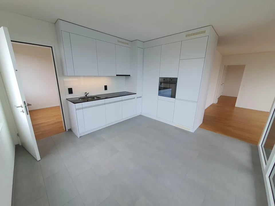 neuwertige 3.5 ZWG in Bern Brünnen (4. OG) – Foto 2 von 8