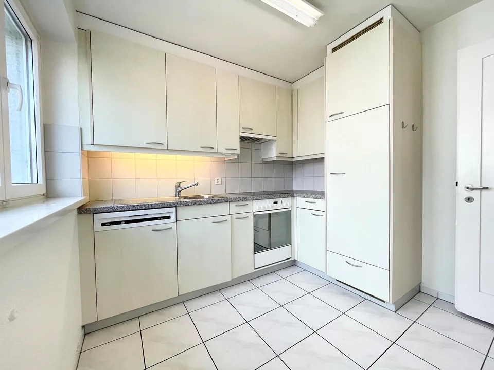 Helle Wohnung - Zentrale & ruhige Lage in Muttenz nähe Tramstation! – Foto 4 von 11