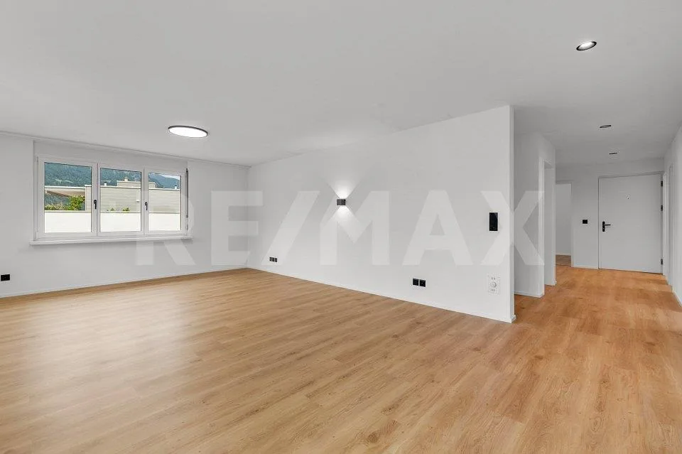 Appartamento ristrutturato di 4,5 locali con due balconi a Malans – foto 5 di 13