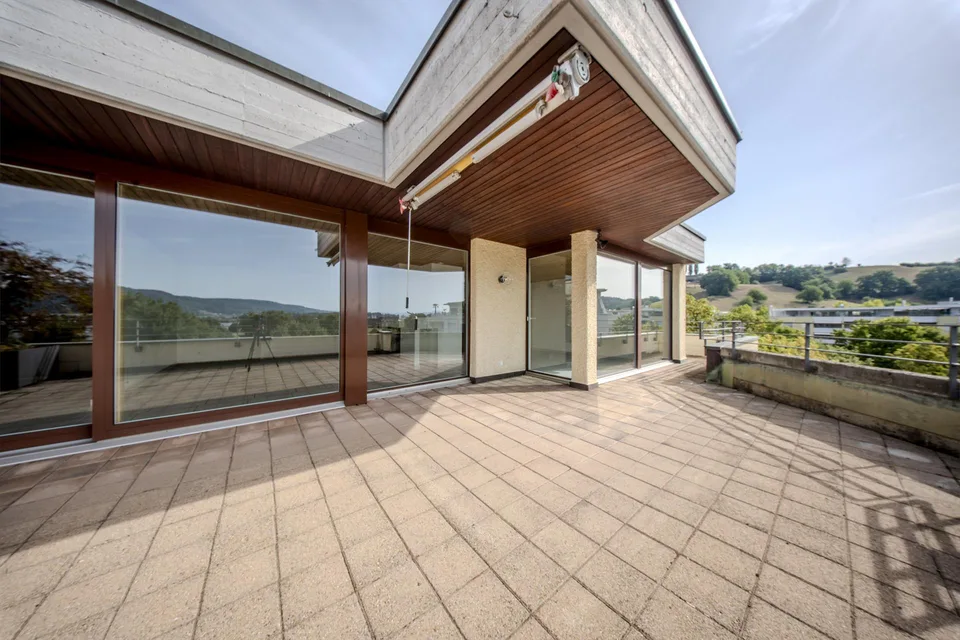 Wohnen mit grosser Terrasse und Weitsicht – Foto 8 von 10