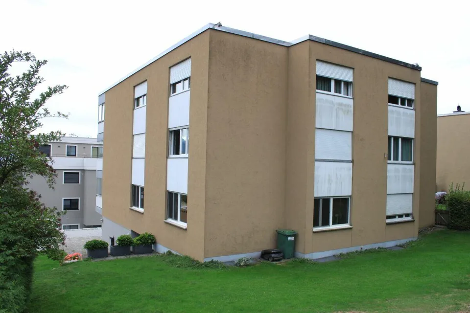 Grosszügige 4.5-Zimmerwohnung mit Aussicht – Foto 13 von 15