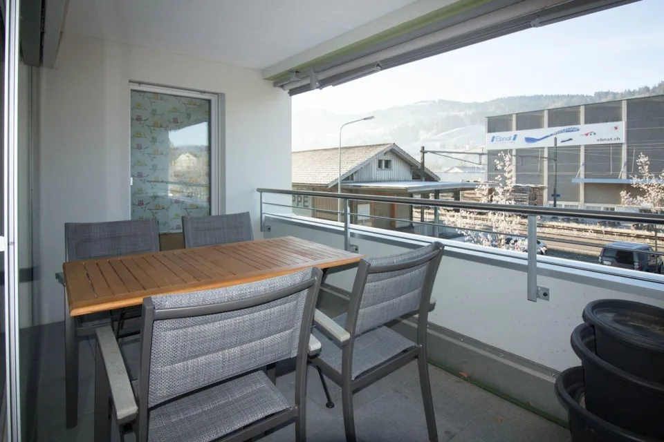 Top moderne 2½-Zimmerwohnung an zentraler Lage – photo 5 sur 6