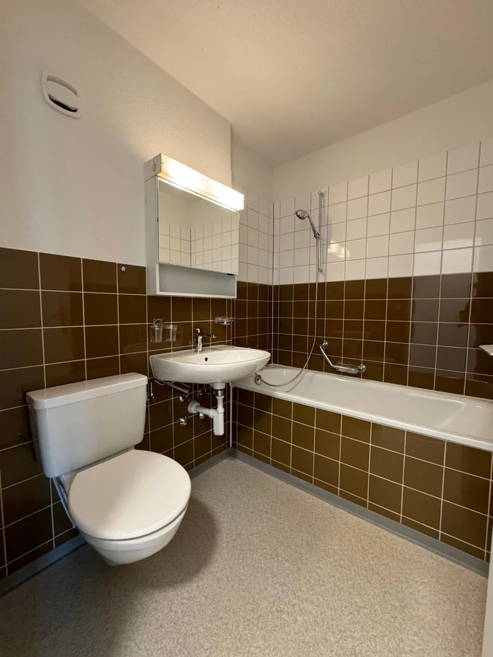 2-Zimmerwohnung mit Aussicht – Foto 3 von 9