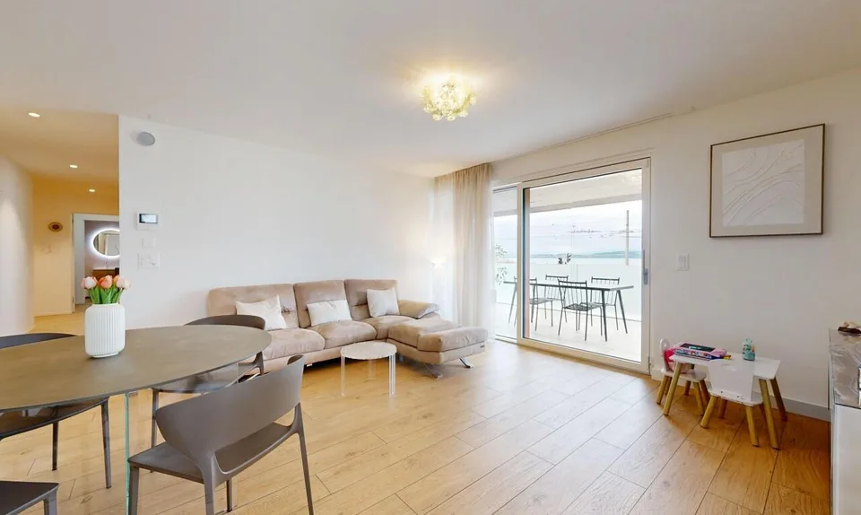 Appartamento 4,5 locali, terrazza 36m2 sul lago – foto 4 di 11
