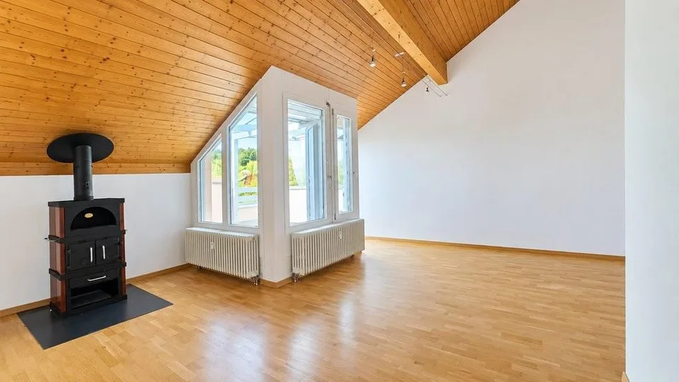 Charmante Dachwohnung in Gümligen zu vermieten – photo 3 of 6