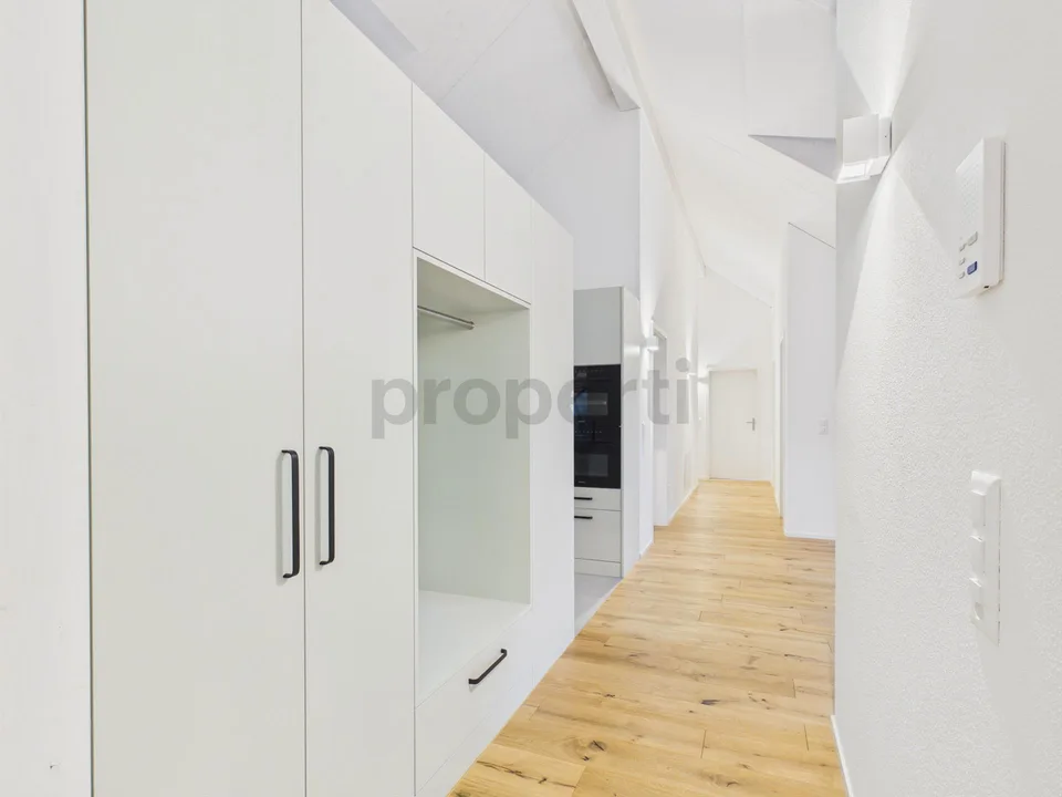 Penthouse apartment with a far-reaching view - Your new home in the heart of Schneisingen – photo 2 of 31