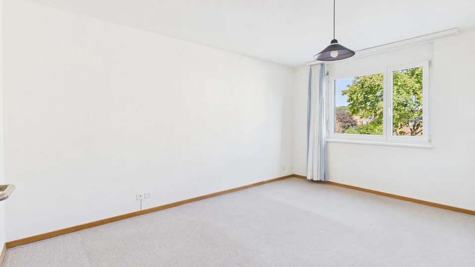Viel Platz zum Wohnen – 3.5-Zimmer-Wohnung mit Lift in Koppigen – foto 10 di 16