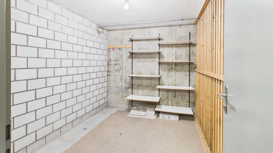 Viel Platz zum Wohnen – 3.5-Zimmer-Wohnung mit Lift in Koppigen – foto 12 di 16