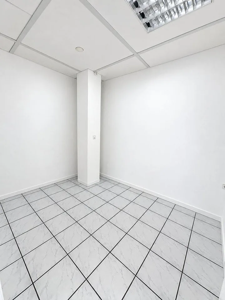 Ladenfläche Nähe Stadtzentrum zu vermieten – photo 6 sur 9